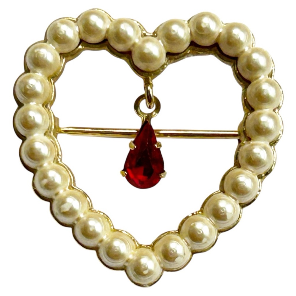 Vintage Avon Pearl Heart with Red Stone Brooch Pin